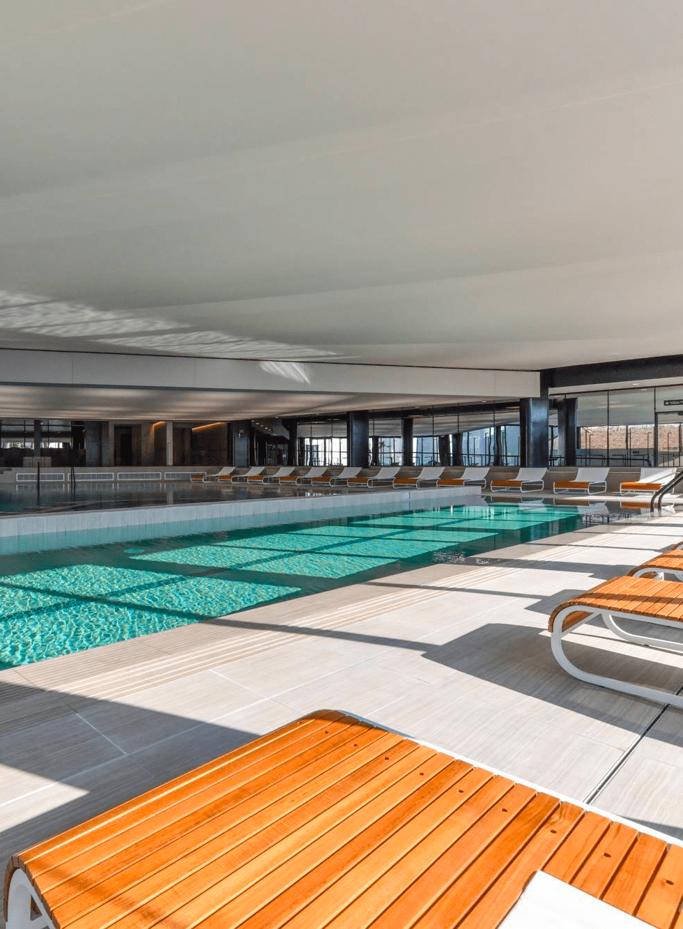 Décoration et aménagement d'une piscine spa