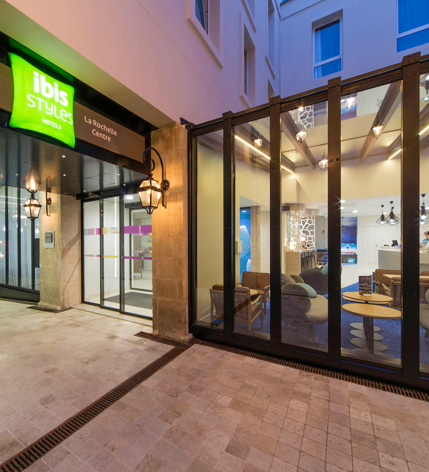 Projet de rénovation et de décoration de l'hôtel Ibis Styles de La Rochelle centre