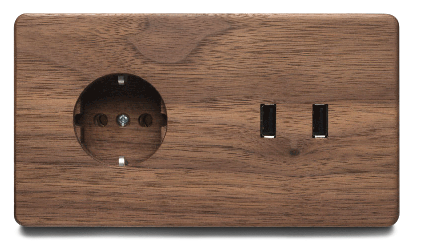 Prise électrique et chargeur USB en bois
