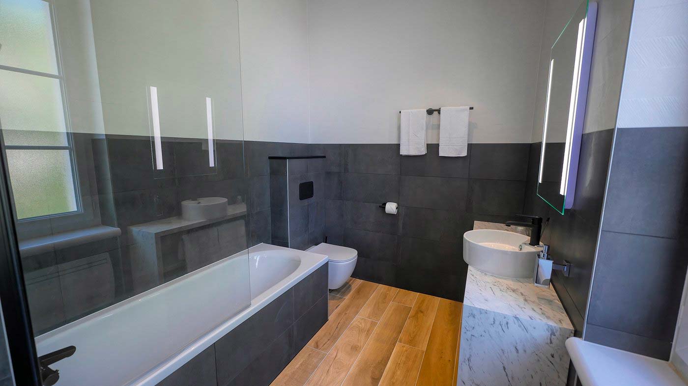 Rénovation et décoration salle de bain hôtel Le Champlain La Rochelle