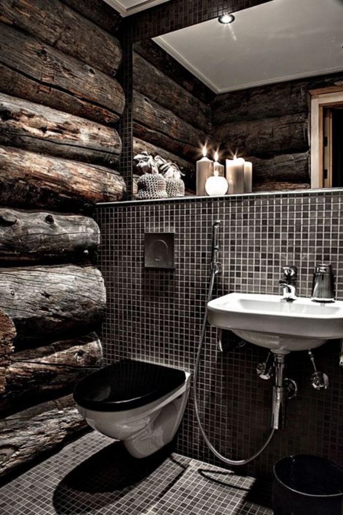 Design d'intérieur salle de bain décoration teinte noire et bois foncé