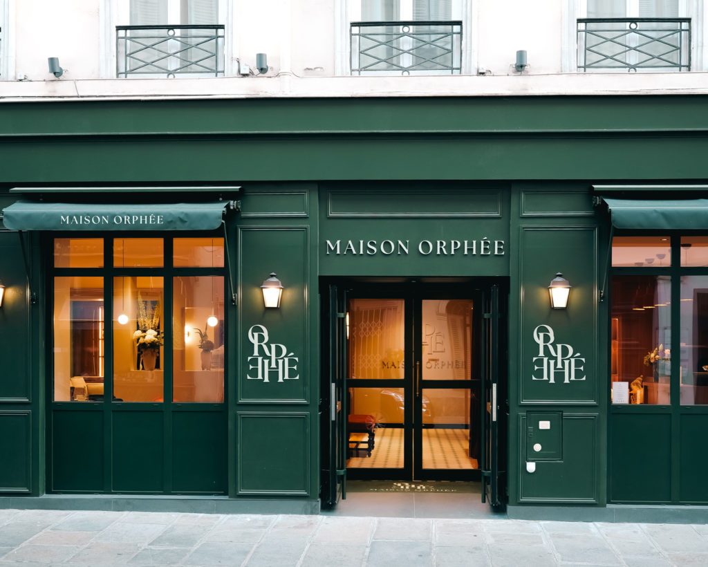 Projet d'architecture d'intérieur et de rebranding d'un hôtel parisien indépendant.