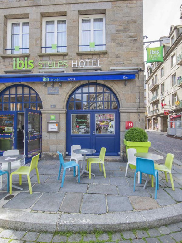 Les façades de l'hôtel Ibis Styles de Saint-Malo avant les travaux